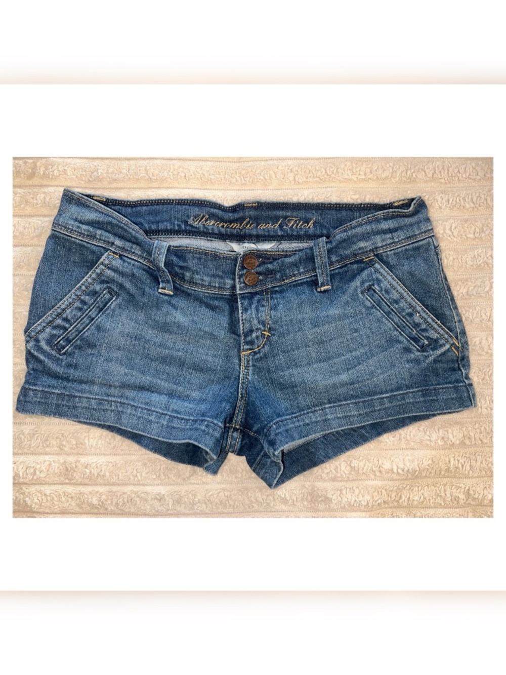 Abercrombie & Fitch Y2K Shorts